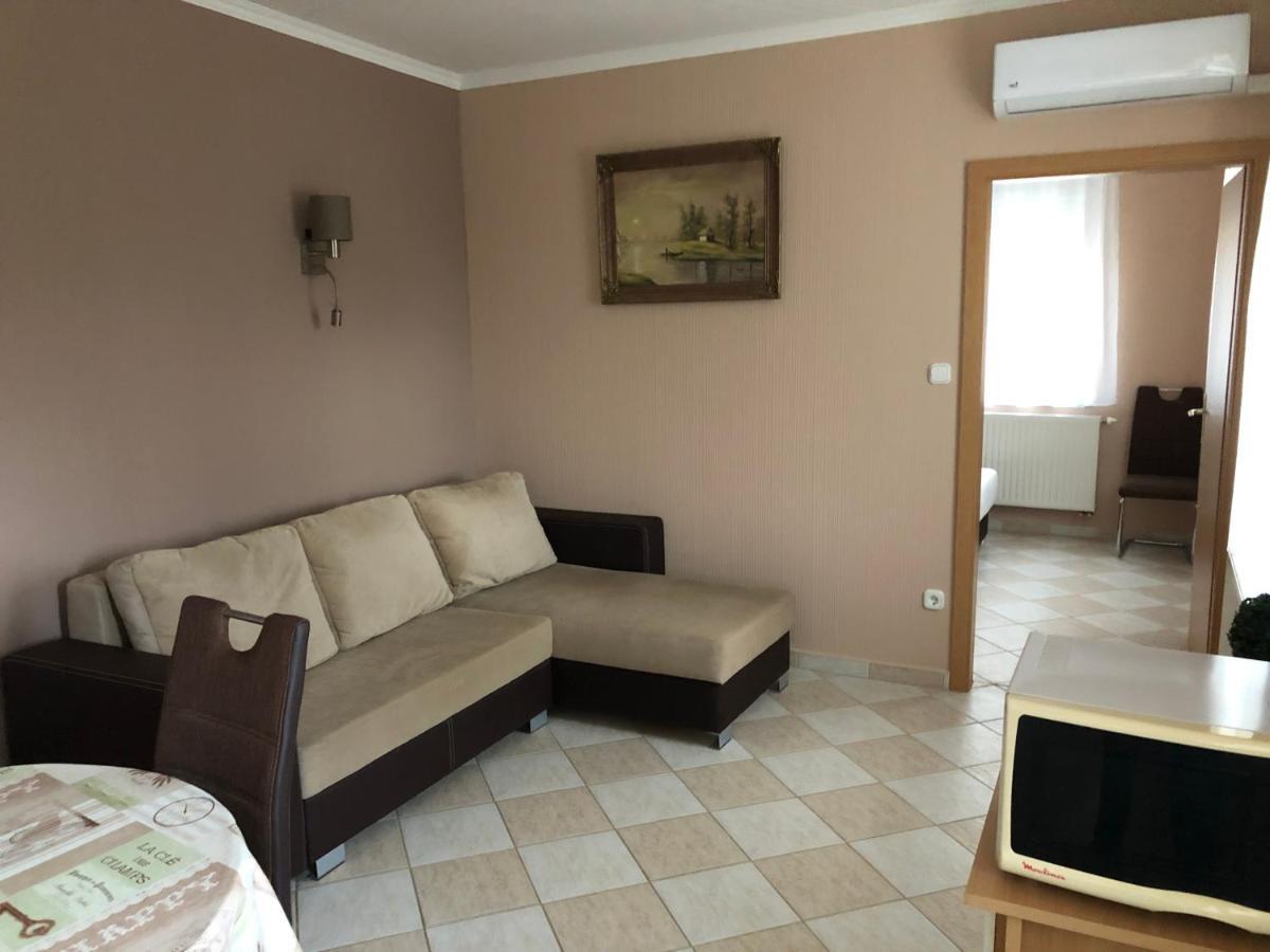 Jozsef Apartments House Zalakaros Eksteriør billede