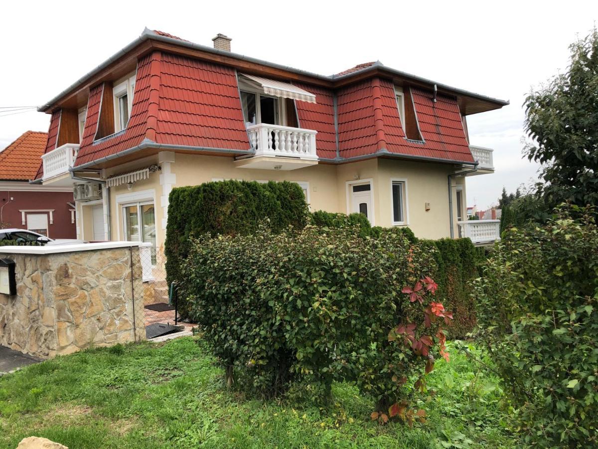 Jozsef Apartments House Zalakaros Eksteriør billede