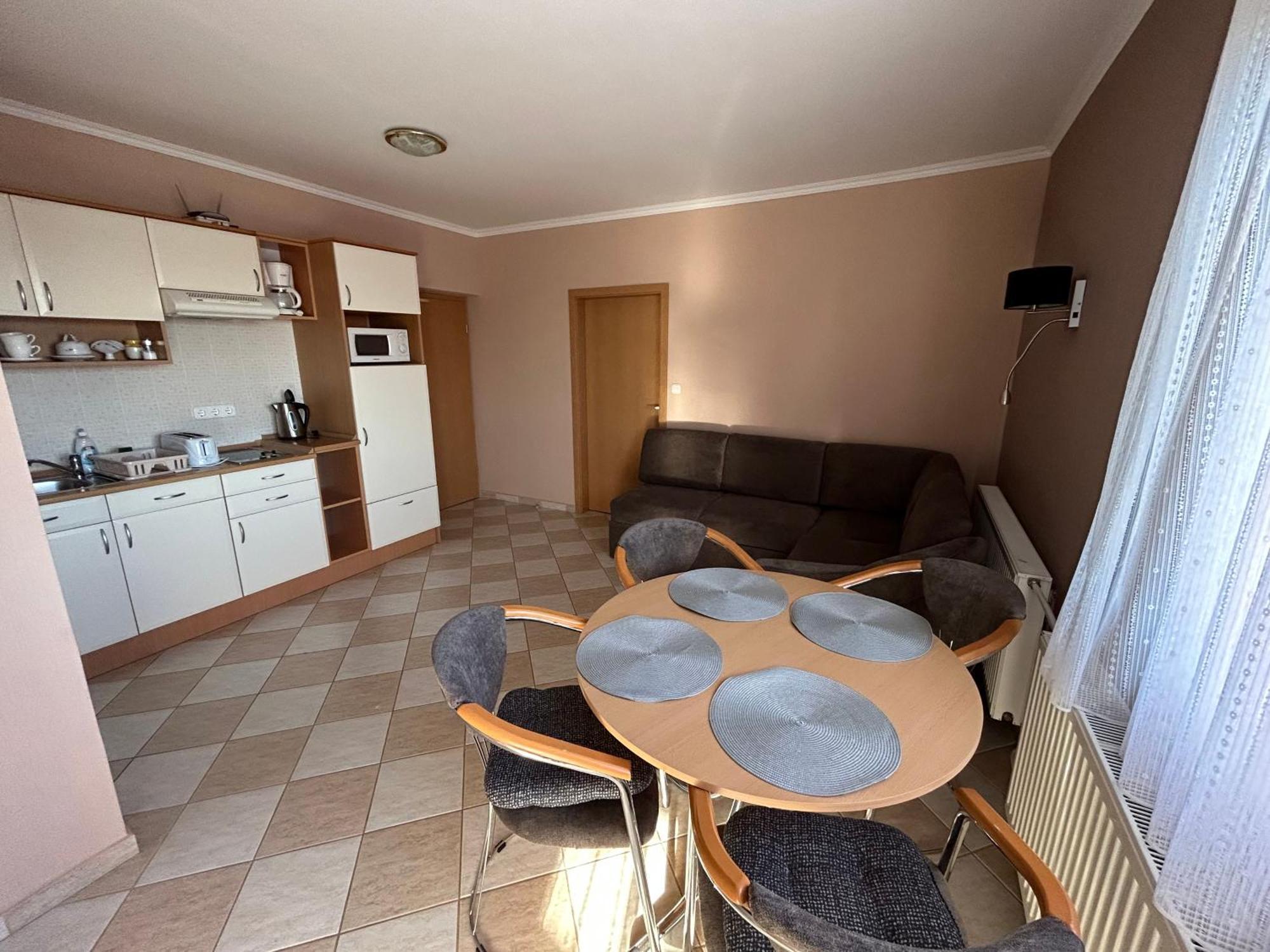 Jozsef Apartments House Zalakaros Eksteriør billede