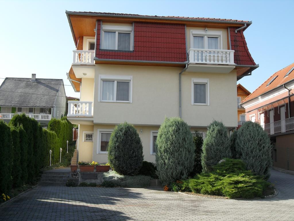 Jozsef Apartments House Zalakaros Eksteriør billede