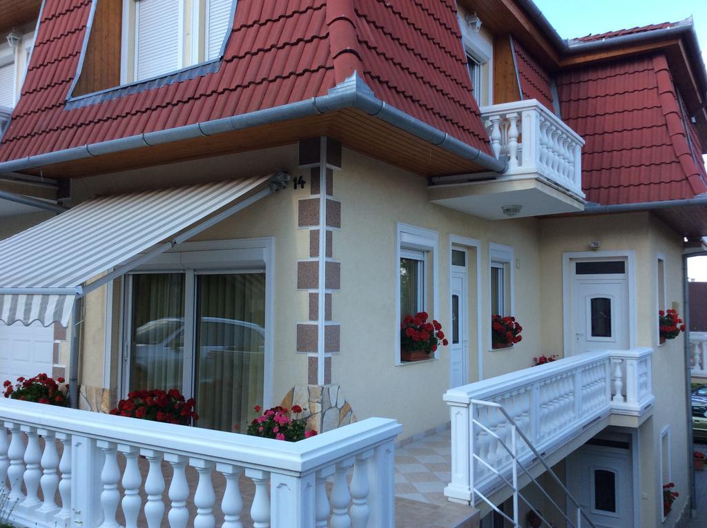 Jozsef Apartments House Zalakaros Eksteriør billede