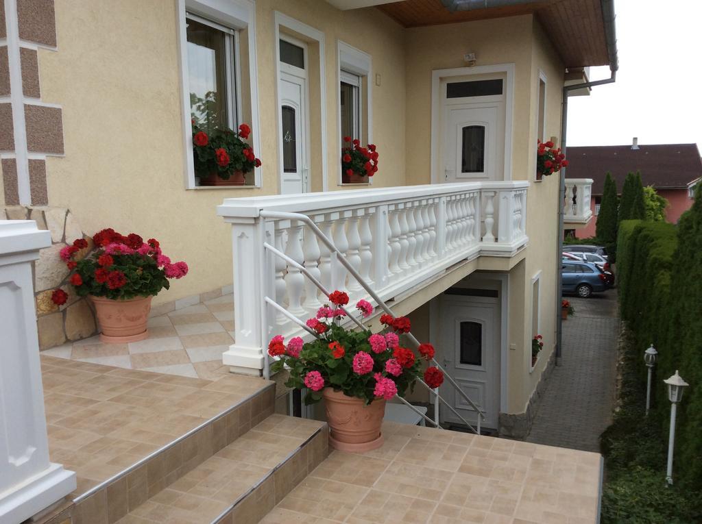 Jozsef Apartments House Zalakaros Eksteriør billede